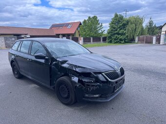 Rozpredam Octavia 3 kombi fl 2017 1.6 tdi 85kw - 4