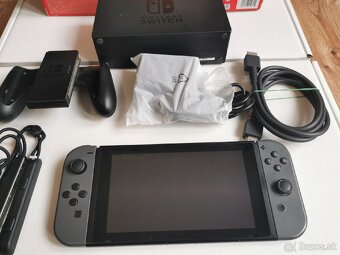Nintendo Switch - 4