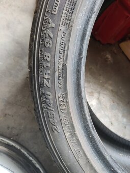 KUMHO 245/40 R19 - 4