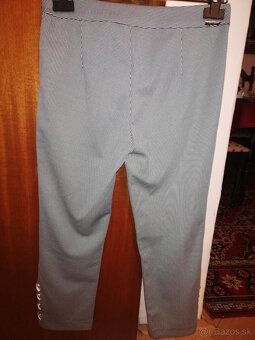Elegantne 3/4ťové nohavice veľkosť M - 4