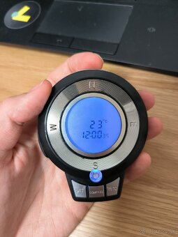 Digitálny kompas/stopky - 4