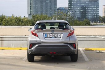 Toyota C-HR 1.8 Hybrid Executive E-CVT FWD - 4