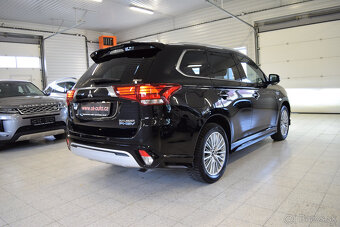 Mitsubishi Outlander 2.4 PHEV Plug-in hyb MAX.VÝBAVA 4x4-DPH - 4