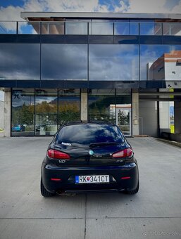Alfa Romeo 147 1.9 JTDm FL - 4