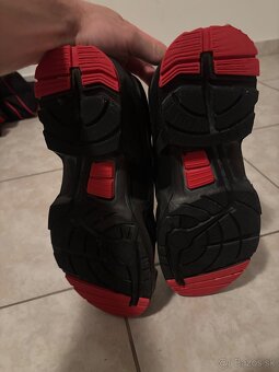 Pracovne topanky UVEX cisto nove - 4