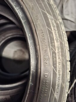 Continental 235/45R18 94W - 4