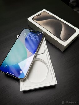 iPhone 15 Pro Max - 256GB - Natural Titanium - 4