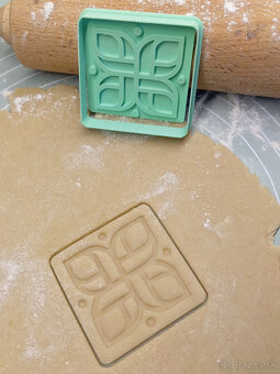 Vlastné logo ako vykrajovačka - 4