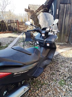 Suzuki Burgman executive - 4