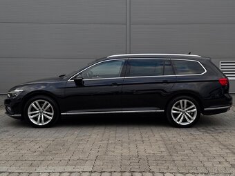 Volkswagen Passat Variant 2.0 TDI Elegance 4Motion DSG - 4
