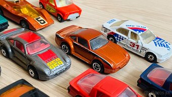 Staršie Matchbox autíčka - 4