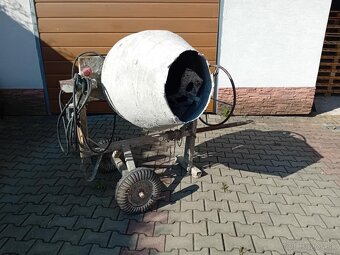 Miesacka - 4