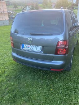 Touran 1.9TDI 7 Miestne - 4