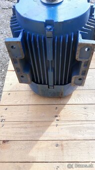 Predám dvojrýchlostný elektromotor 2,2/3kW - 4