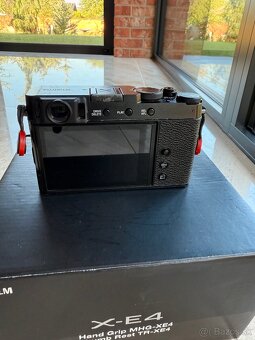 Fujifilm X-E4 - 4