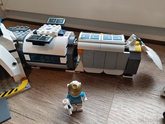 Lego 60350 Lunárna výskumná základňa - 4