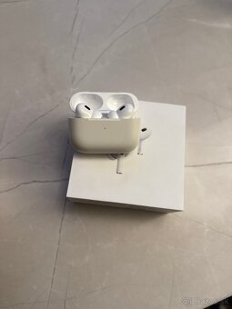 apple airpods 2 usb c - 4