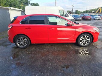 Hyundai i30 1.6 CRDi 110 Comfort 7DCT - 4