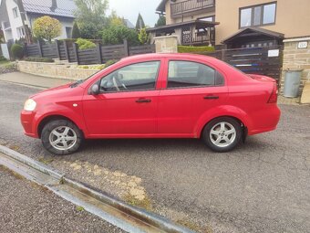 Chevrolet Aveo - 4