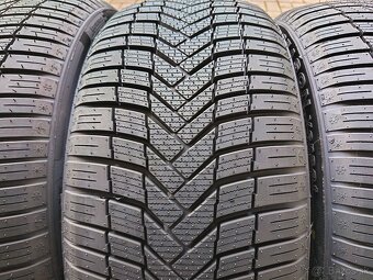 celoročne pneu 245/40 R19 - 4