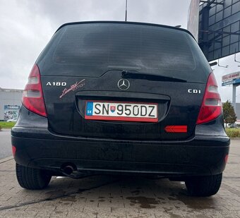 Mercedes Benz A180 - 4