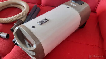 Predám vysavač ETA 402 funkčný. - 4