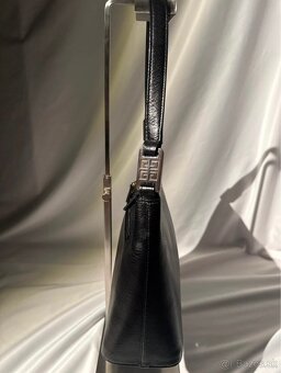 Givenchy originál - 4