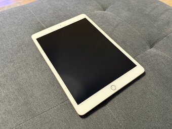 iPad 7.gen., 32 GB Gold - 4