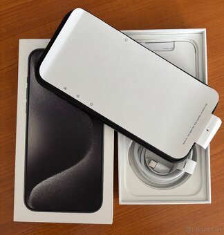 iPhone 15 Pro Max, Black Titanium, 256GB - 4