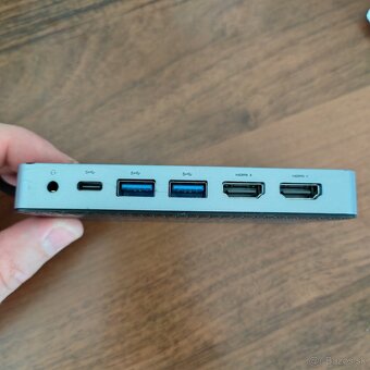 Predám 10-v-1 USB-C dock s podporou Dual 4K HDMI - 4