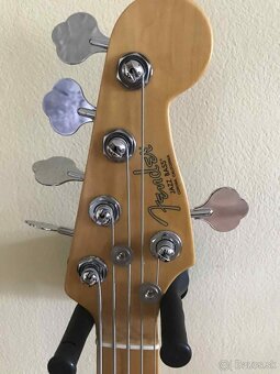 Fender Jazz bass 5 Profesional II USA - 4