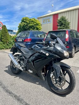 Kawasaki Ninja 250r - 4