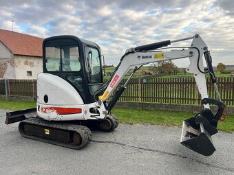 Minibagr Bobcat 425 G bez přesahu zádě, 2,7t - 4