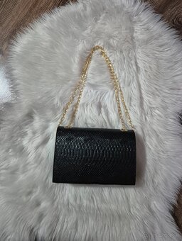 kabelka YSL hadia koža - 4