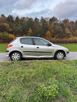 Peugeot 206 1.1 benzín - 4