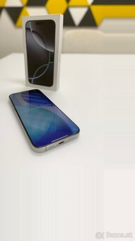 iPhone 16 Pro Max 256 GB White - 4