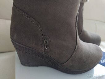 NOVÉ kožené hnedé čižmy veľ. 38 (osobný odber) - 4