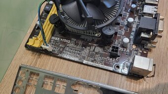 doska Asus H81M-E + i3-4150, socket 1150 - 4