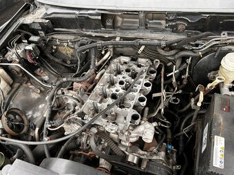 MITSUBISHI L200 4X4 AUTOMAT - 4