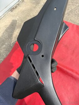 Manet korado bočný plast - 4