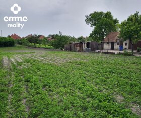 10 árový pozemok na predaj v obci Okoč - 4