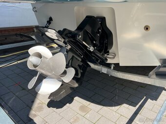 BAYLINER Ciera 8 + MERCRUISER 6.2l V8 MPI 350ps DTS BRAVO II - 4