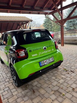 Smart Forfour EQ - 4