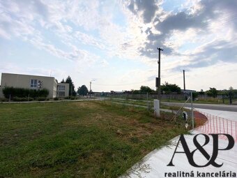 NA PREDAJ - PRENÁJOM LUXUSNÝ POZEMOK V PRIEMYSELNEJ ZÓNE, 12 - 4