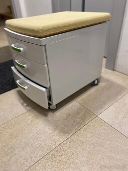 Stol a stolička Stabilus - 4