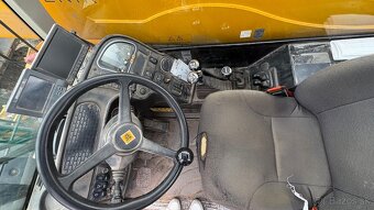 Teleskopický manipulátor JCB 535 125 - 4