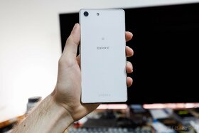 Sony Xperia M5 - 4