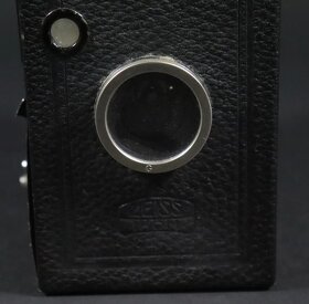 Predám starožitný fotoaparát Box Tengor Zeiss Ikon - 4