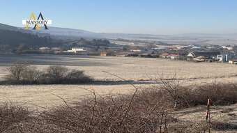 NA predaj - Pozemok vhodný pre rodinný dom o výmere 749m2 - 4