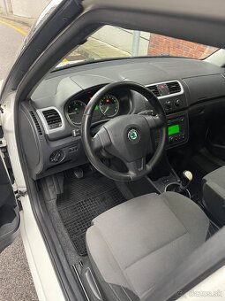 Prenajom auta Škoda Fabia 2 - 4